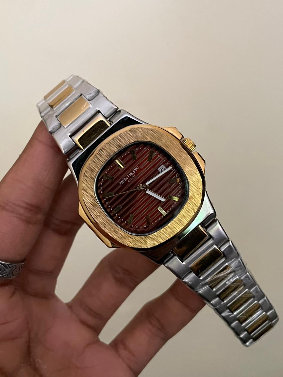 PP NAUTILUS - B2120 - 41MM - TWO TONE - QUARTZ WATCH