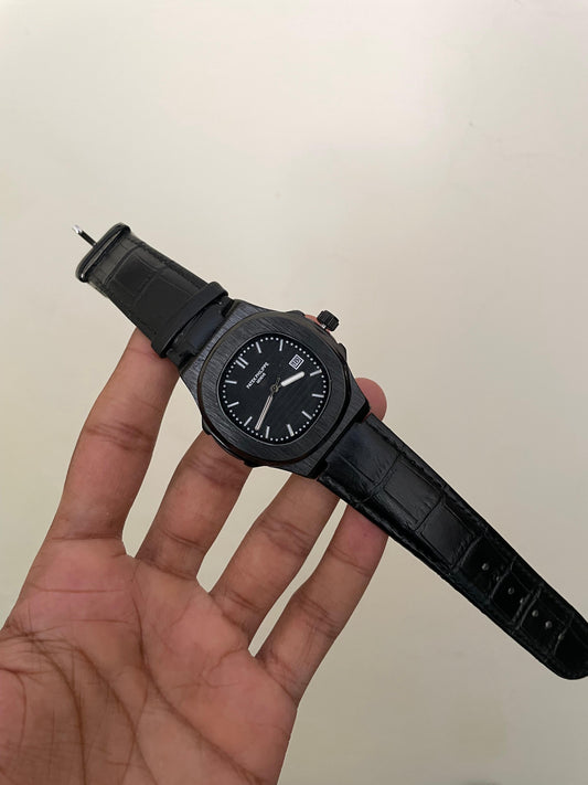 PP NAUTILUS - B2101 - 41MM - ALL BLACK - QUARTZ WATCH
