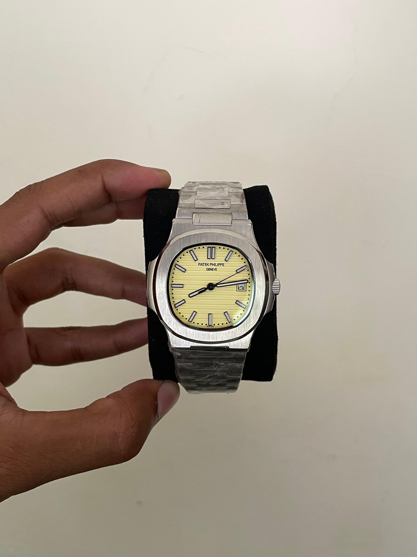 PP NAUTILUS - A1102 - 41MM - SILVER MUSTARD - AUTOMATIC WATCH